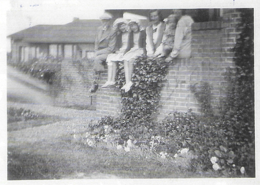 1931 - Zandvoortselaan 18 - Lea en Frieda Kortman