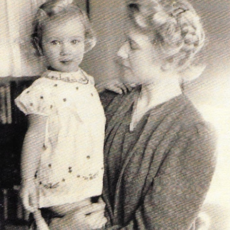 1943 - Frieda met dochter Agnes